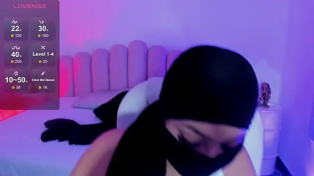 Haanna   online show from February 2025 10:42:01 PM