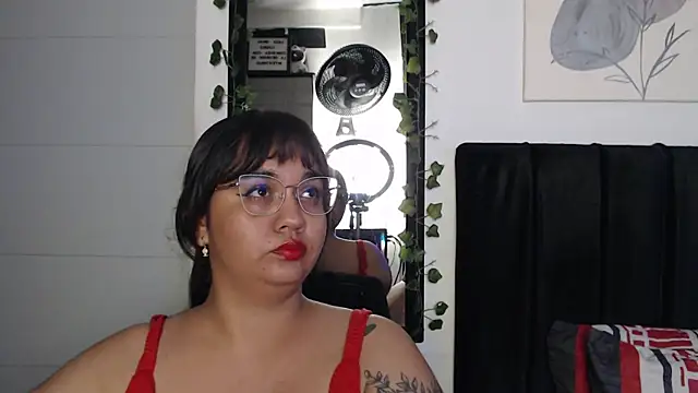 Snapshot of Alezapark chatting on July 2026 03:04:01 AM Alezapark online show from July 2026 03:04:01 AM