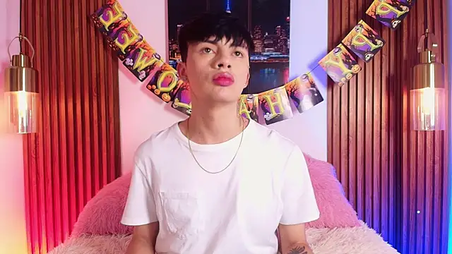 Steev Novoa online show from October 2025 09:27:01 PM