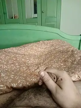 BennoSingle online show from September 2025 05:56:01 PM