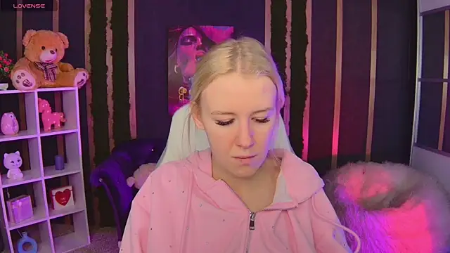 Selenatrend online show from February 2026 12:04:01 PM