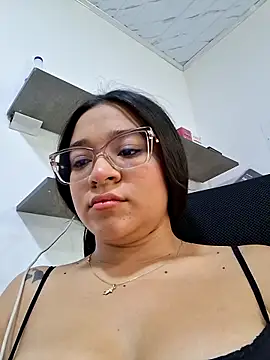 Snapshot of -VICKKY chatting on June 2026 02:30:02 PM -VICKKY online show from June 2026 02:30:02 PM