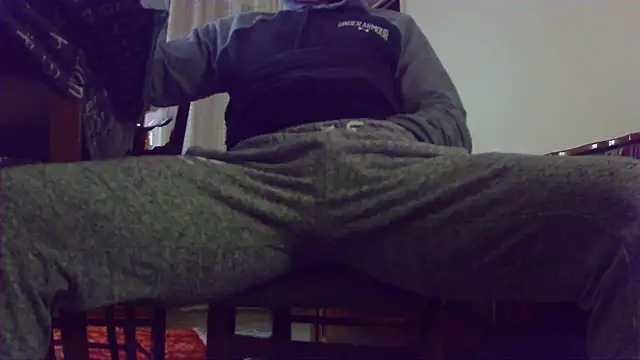 Snapshot of wolfman38 chatting on October 2025 08:09:02 PM wolfman38 online show from October 2025 08:09:02 PM