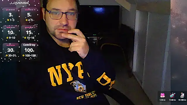 Snapshot of Fantaxx86 chatting on December 2024 09:50:02 AM Fantaxx86 online show from December 2024 09:50:02 AM