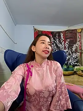 Snapshot of Cherry_6969 chatting on January 2025 04:36:02 AM Cherry 6969 online show from January 2025 04:36:02 AM