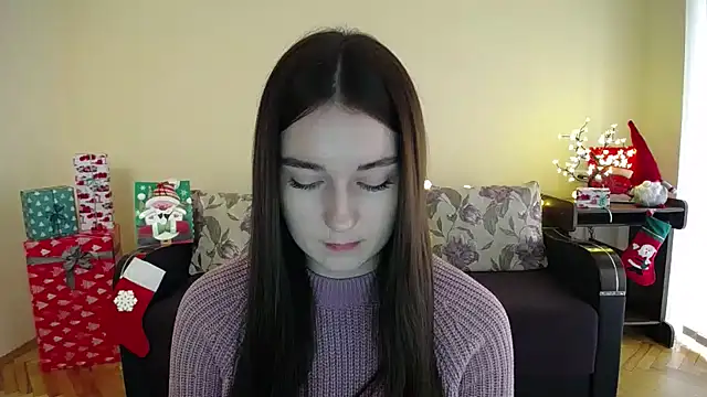 Pretty shy online show from December 2024 09:33:02 AM