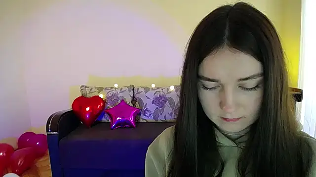 Pretty shy online show from February 2025 12:12:01 PM