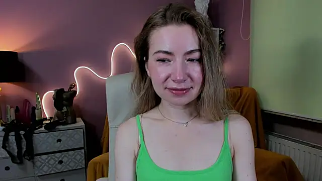 Mia Tasty online show from September 2025 06:35:02 AM