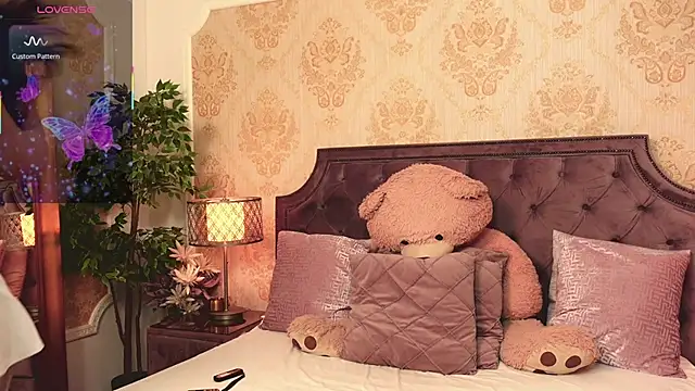 JaneDevine online show from September 2025 05:08:01 AM