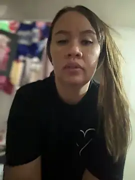 Emiily lee online show from December 2025 07:20:01 PM