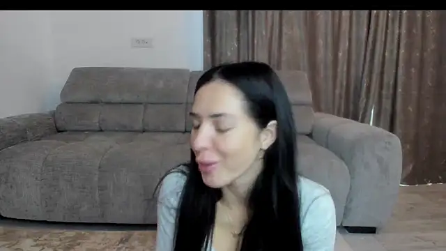 Snapshot of Emmapmg chatting on September 2025 08:08:01 AM Emmapmg online show from September 2025 08:08:01 AM