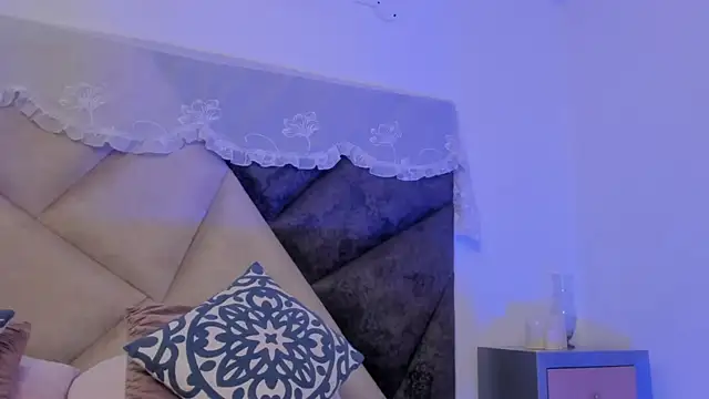 BonnieCute  online show from September 2025 12:23:02 AM