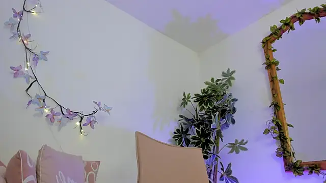 BonnieCute  online show from October 2025 12:27:01 AM