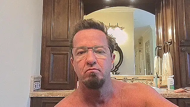 sluttydylan online show from November 2025 07:46:02 PM