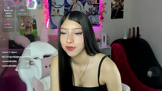 Snapshot of Sofi_lenox chatting on December 2024 02:33:01 PM Sofi lenox online show from December 2024 02:33:01 PM