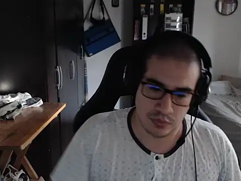 thealfawolf01 online show from March 2026 10:26:02 PM