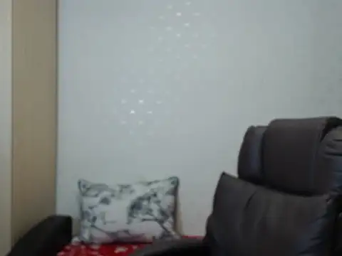 PrinceEagle online show from November 2025 08:31:01 PM