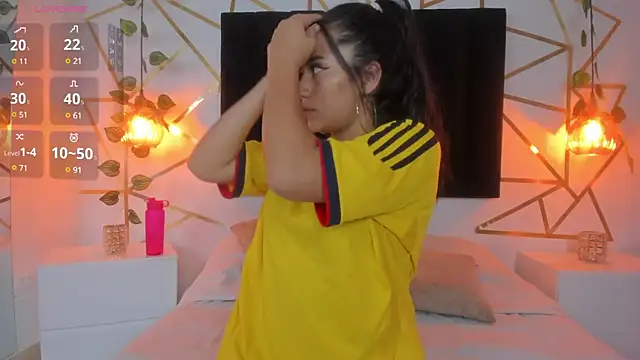 Snapshot of Megan_Thompsonn chatting on January 2025 06:39:01 PM Megan Thompsonn online show from January 2025 06:39:01 PM