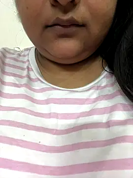 smile pretty online show from October 2025 07:55:02 PM