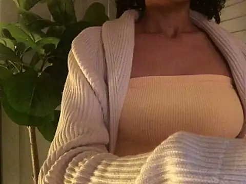 loveofbea online show from December 2024 03:04:02 AM