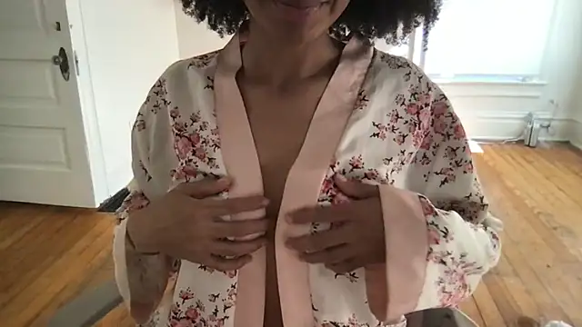 loveofbea online show from February 2026 08:25:02 PM