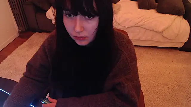 Snapshot of Lynylou chatting on February 2025 06:17:02 AM Lynylou online show from February 2025 06:17:02 AM