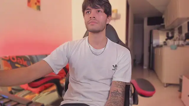 justin stark7 online show from November 2025 11:05:02 PM