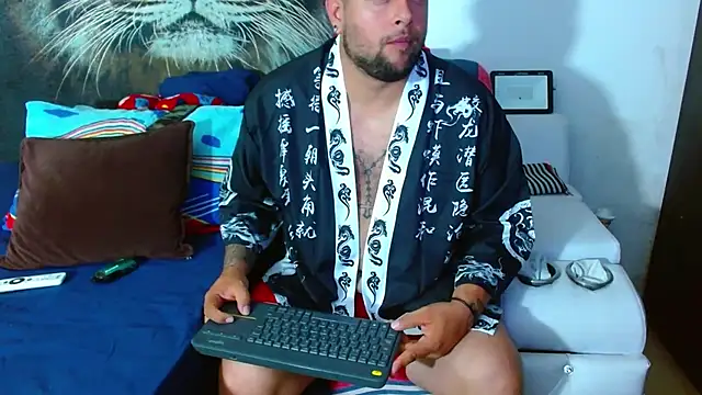 Snapshot of Michaell_Myerss_ chatting on November 2025 01:22:04 PM Michaell Myerss online show from November 2025 01:22:04 PM