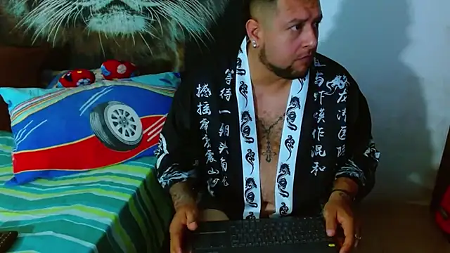 Snapshot of Michaell_Myerss_ chatting on November 2025 01:14:02 PM Michaell Myerss online show from November 2025 01:14:02 PM