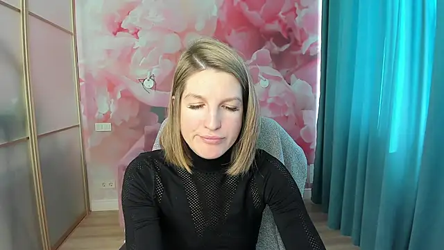 Snapshot of EmilyWalkeri chatting on January 2025 10:53:02 AM EmilyWalkeri online show from January 2025 10:53:02 AM