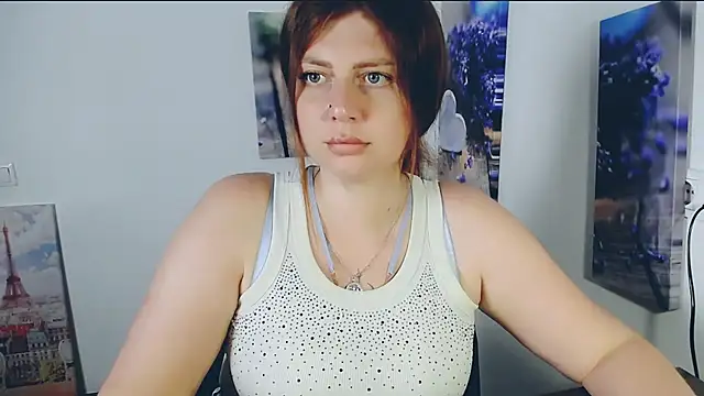 Snapshot of Lizzy_Love chatting on June 2026 10:15:01 AM Lizzy Love online show from June 2026 10:15:01 AM