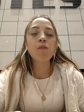 cindy love2 online show from March 2025 09:42:02 PM