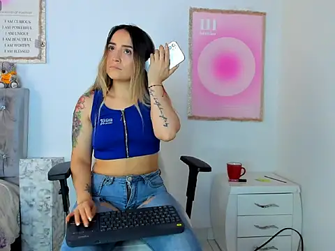 cindy love2 online show from December 2025 02:04:02 PM