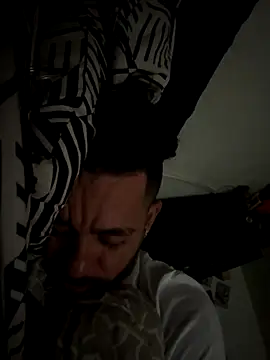 Snapshot of rich0431 chatting on October 2025 02:43:02 PM rich0431 online show from October 2025 02:43:02 PM