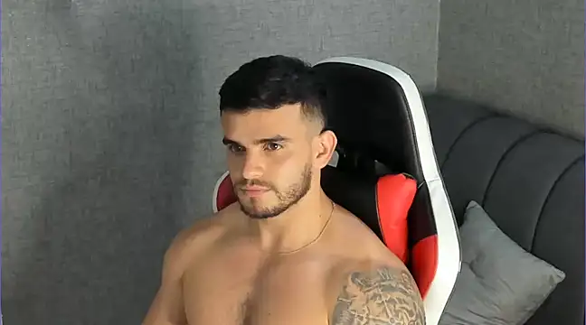 Snapshot of Ricardogo19 chatting on December 2024 05:44:01 AM Ricardogo19 online show from December 2024 05:44:01 AM