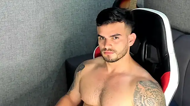 Ricardogo19 online show from November 2025 04:27:02 PM