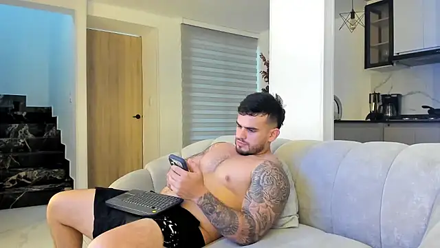 Ricardogo19 online show from January 2026 10:14:02 PM