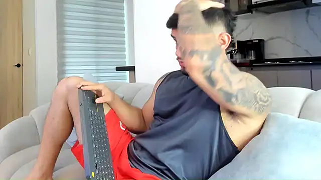 Ricardogo19 online show from April 2026 08:42:02 PM