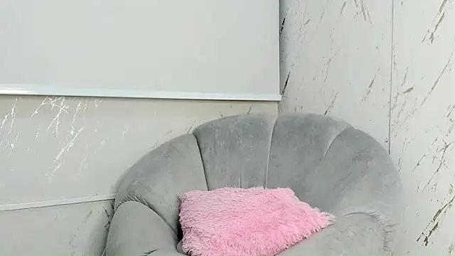 Snapshot of Ricardogo19 chatting on May 2026 01:52:01 PM Ricardogo19 online show from May 2026 01:52:01 PM