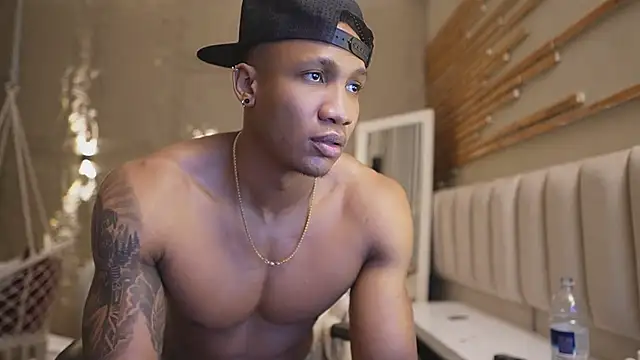 Logan Varela online show from March 2026 01:36:02 PM