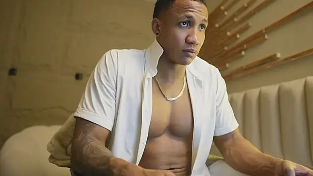 Logan Varela online show from April 2026 01:41:01 PM