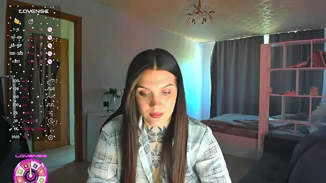 Snapshot of AizaRose chatting on May 2026 07:04:02 AM AizaRose online show from May 2026 07:04:02 AM