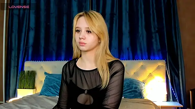 Valerie Woods online show from March 2025 09:45:02 AM