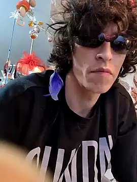 gurlnips online show from February 2025 08:06:01 AM