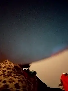 gurlnips online show from September 2025 06:06:02 AM