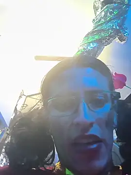 gurlnips online show from January 2026 03:39:02 PM