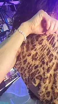 gurlnips online show from March 2026 01:12:02 AM