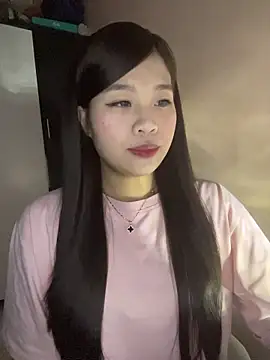 Snapshot of Bae1103 chatting on February 2026 06:12:02 PM Bae1103 online show from February 2026 06:12:02 PM