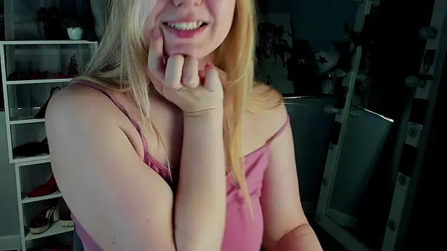 Rebecca Kelly online show from December 2025 02:30:02 AM