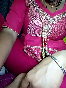 Snapshot of Cute_Suhani chatting on February 2025 04:53:01 PM Cute Suhani online show from February 2025 04:53:01 PM